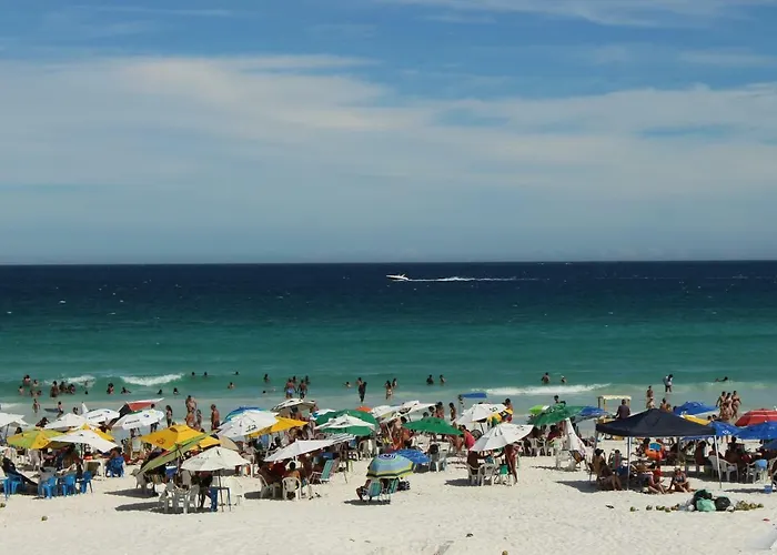 Apto confortável de 3 quartos-Cabo Frio